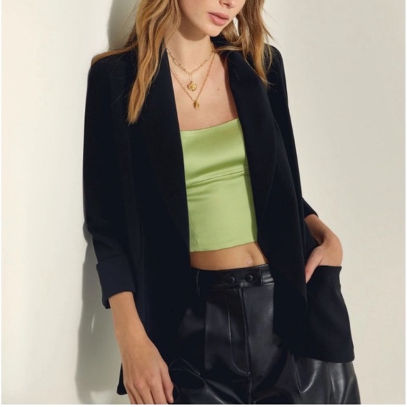 Aritzia Jackets & Blazers - Aritzia blazer